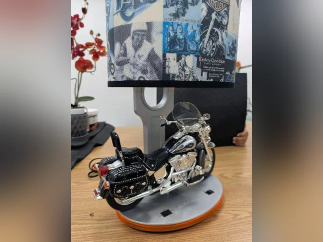 lampe Harley thumbnail 2