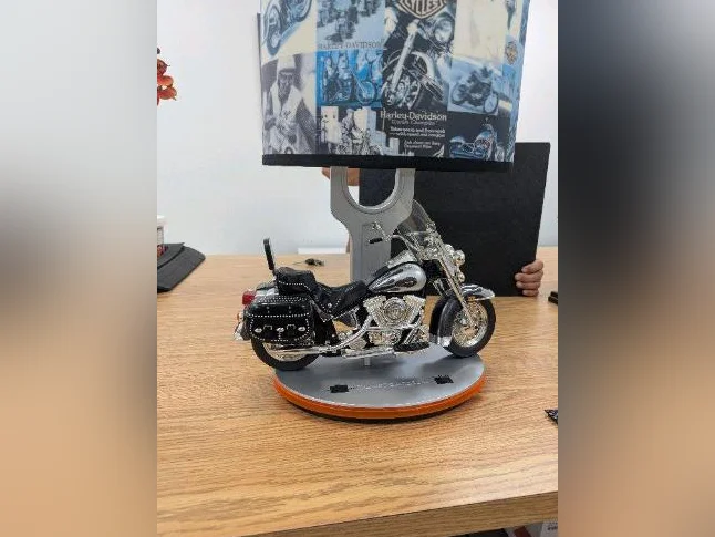 lampe Harley thumbnail 3