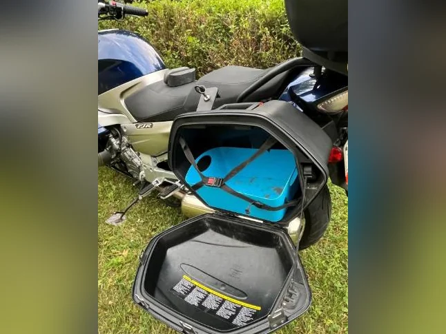Yamaha FJR1300 2012 thumbnail 8