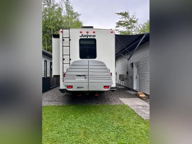 LE MOINS CHER ANNONCÉ! 2025 JAYCO ALANTE 29S 11200 KM thumbnail 2