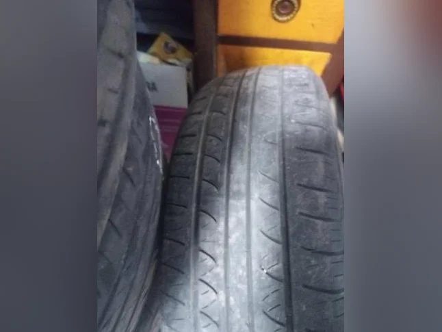 4 pneus d'été 185/65/15 Hankook à vendre! Bon pour 1 ou 2 saison