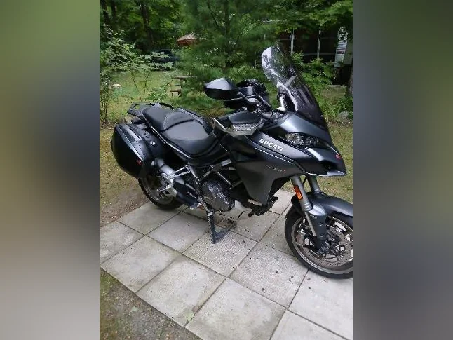 2019 multistrada 1260s thumbnail 5
