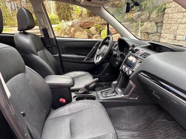 2017 Subaru Forester  2.0XT  a vendre thumbnail 4