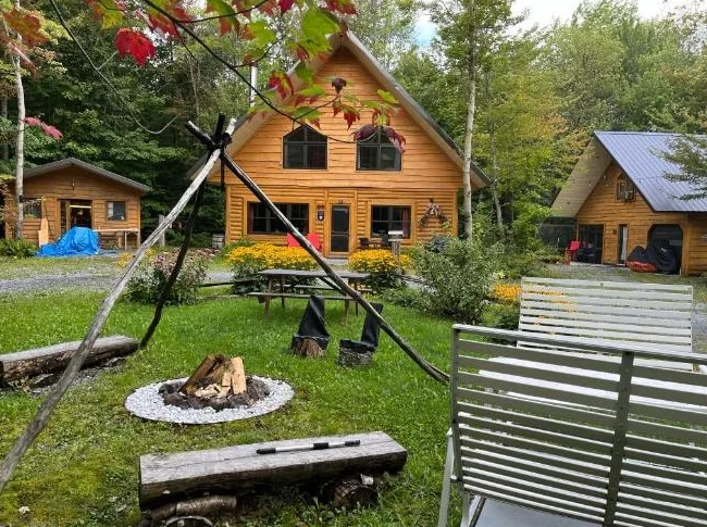 Chalet en bois rond thumbnail 7