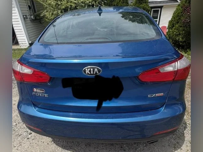 KIA FORTE 2014 / 123 KM AUTOMATIQUE À VENDRE. TRÈS BON ÉTAT thumbnail 3
