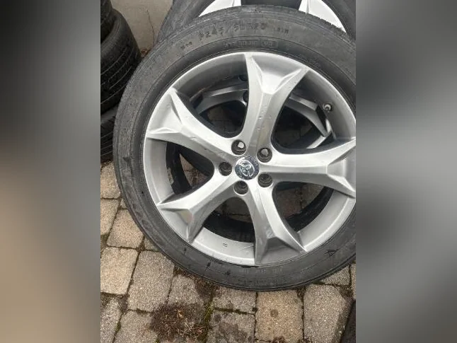 4 mags Toyota Venza 20 pouces thumbnail 3