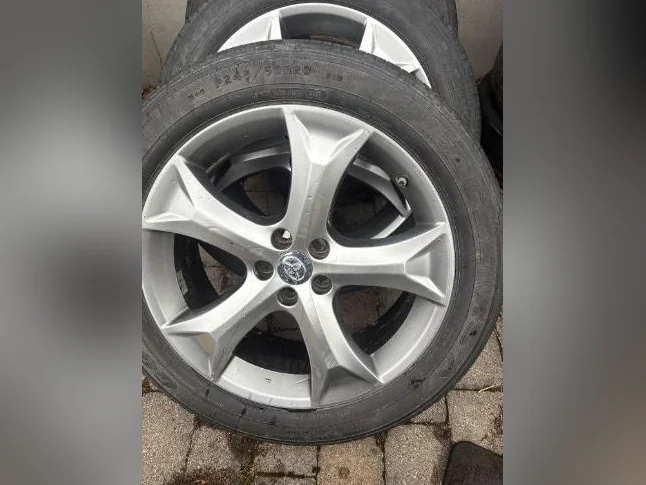 4 mags Toyota Venza 20 pouces thumbnail 2