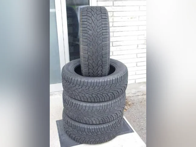 Pneus d'hiver 225-55R16 - General Tire Altimax 12