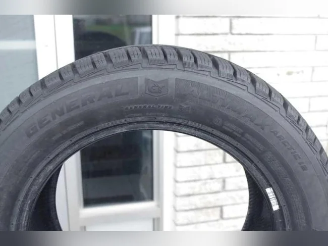 Pneus d'hiver 225-55R16 - General Tire Altimax 12 thumbnail 7