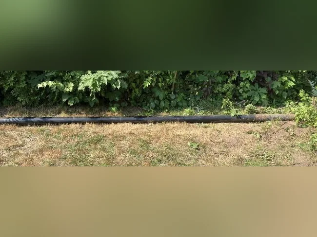 Poteau Pour Corde A Linge Ou Autre En Acier Ou En Fer 15 Pieds De Long Par 5 Pouces De Diamètre