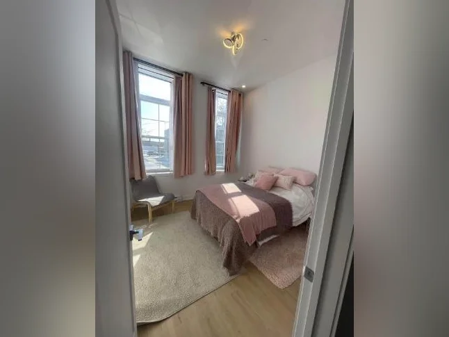 Un mois gratuit - Appartement de luxe de 2 chambres et 1 salle de bain thumbnail 7