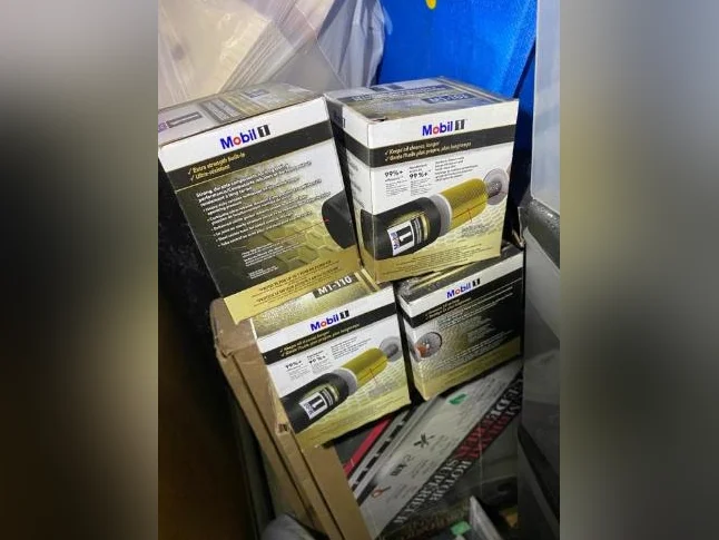 Filtre d’huile Mobil 1 performance prolongée/ engine oil filter Mobil 1 extended performance thumbnail 2