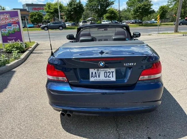 BMW 128i convertible 2011 thumbnail 3