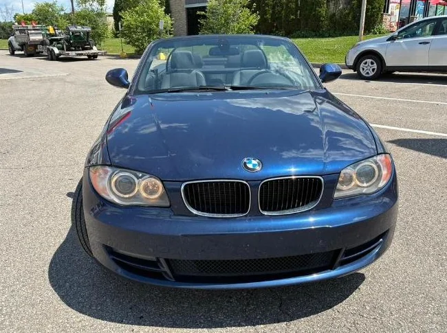 BMW 128i convertible 2011 thumbnail 7