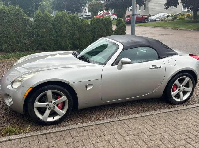 Pontiac solstice thumbnail 4