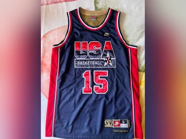 À vendre maillot Basket Authentique