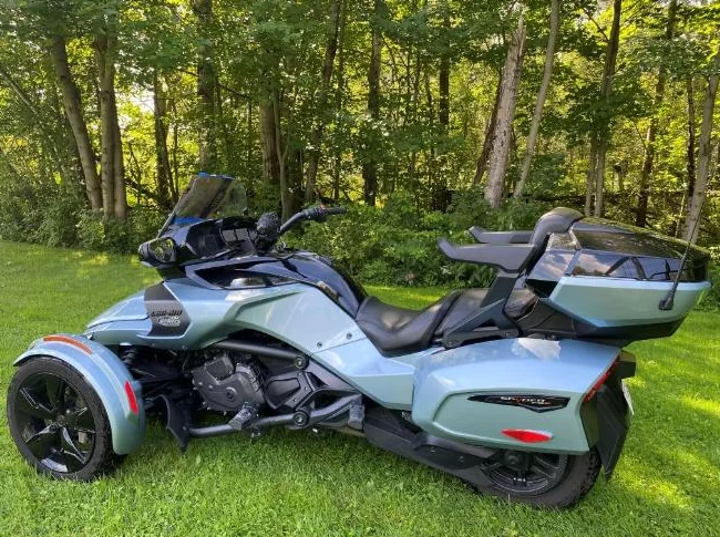 Spyder 2021 F3 T très bonne condition et très bon prix thumbnail 7