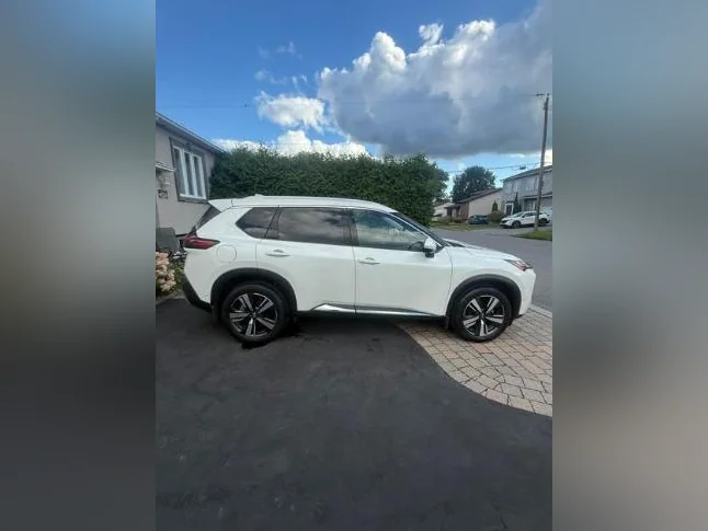 NISSAN ROGUE PLATINUM AWD 2023 — 41 000 KM — 29 495 $ thumbnail 3