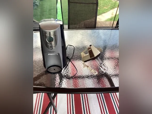 Cafetière et mixeur à main thumbnail 2
