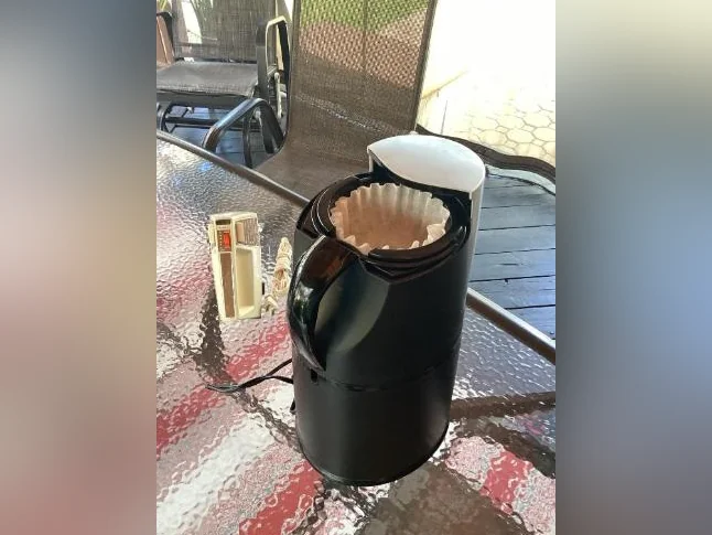 Cafetière et mixeur à main