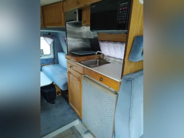 Véhicule Récréatif camping car thumbnail 4