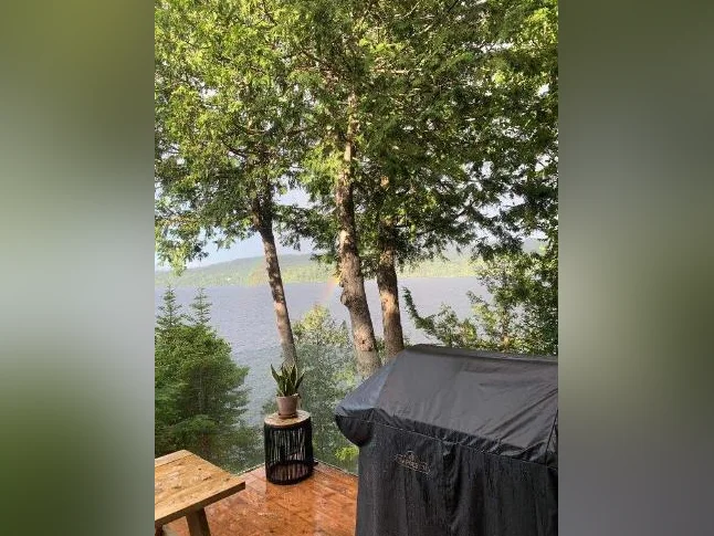 Chalet à louer luxueux sur le lac Ouareau thumbnail 6