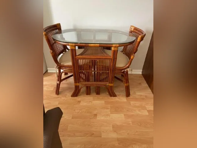 Ens Table chaise en osier