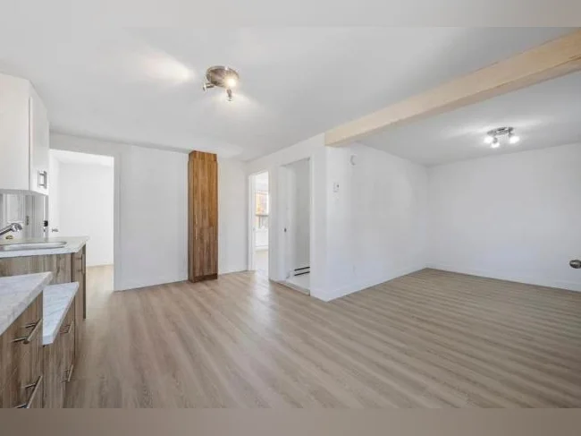 4 1/2 Fully renovated in Saint Jerome thumbnail 5