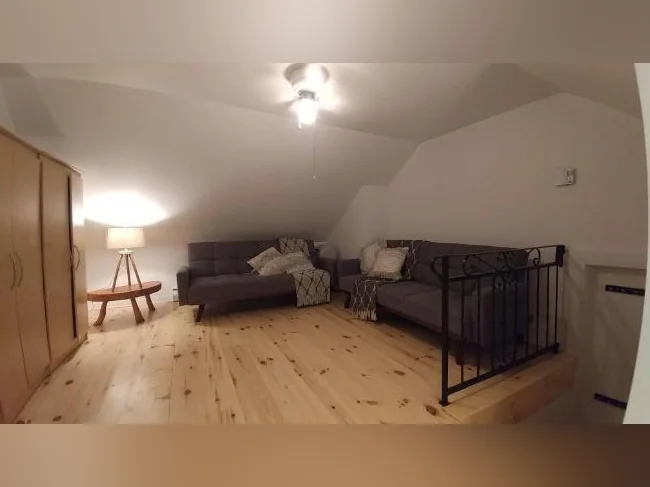 ❄️ Chalet au bord du lac – Internet haute vitesse – Foyer – Ski à moins de 10 min – Hiver 2026-2027 thumbnail 10