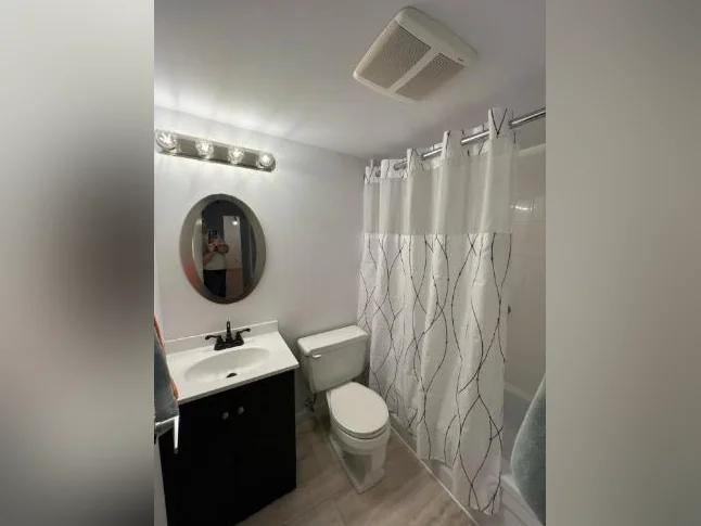TOUT INCLUS! Condo de Luxe 3 et 1/2 830p.ca, MEUBLÉ à louer, 1699$ thumbnail 7