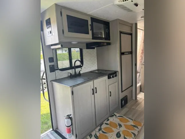 Roulotte Clipper Coachmen 2023 thumbnail 4