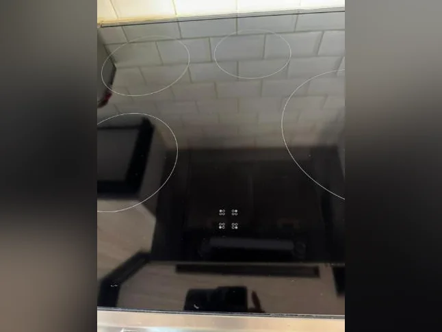 Cuisinière à induction thumbnail 4