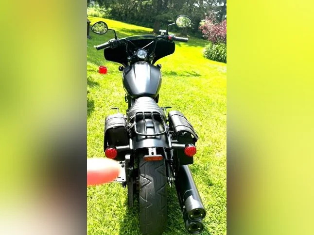 Indian Scout Bobber 2021 thumbnail 4