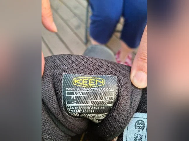 BOTTES TRAVAIL "KEEN"NEUVES 150$ thumbnail 2