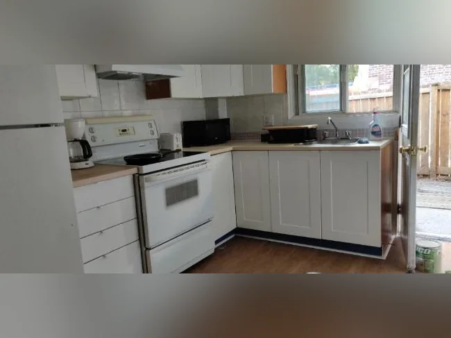 A private bedroom in a clean, fully furnished 4 1/5 for sublet this August thumbnail 3