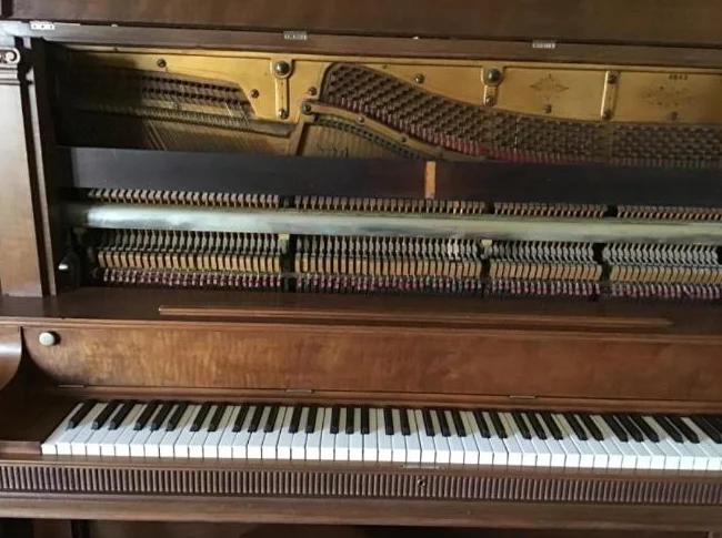 Piano thumbnail 5