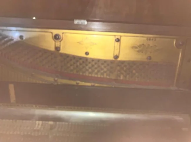 Piano thumbnail 10