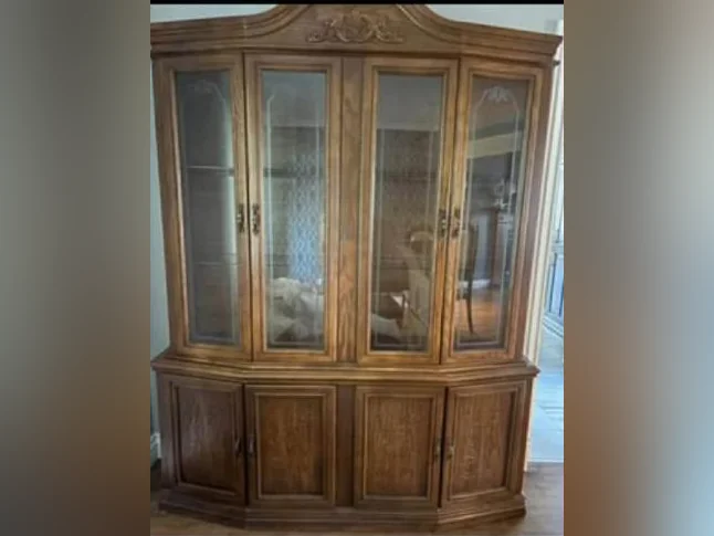 MEUBLE EN BOIS POUR RANGEMENT (LUMIÈRE INTÉGRÉE)