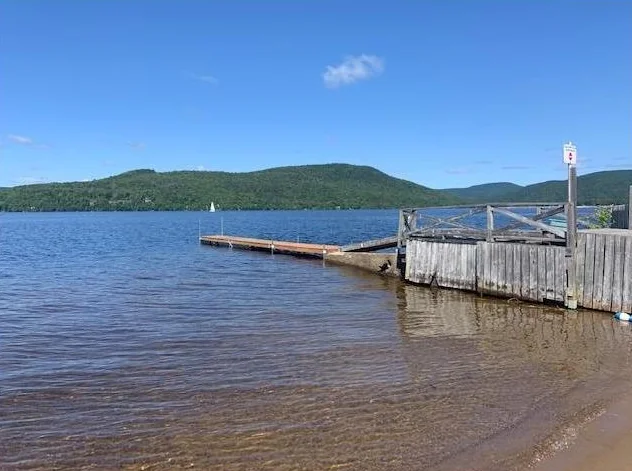 Condo Lac Archambault à louer St-Donat thumbnail 10
