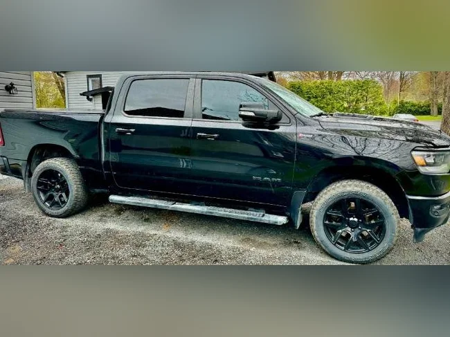 Ram 1500 sport thumbnail 2
