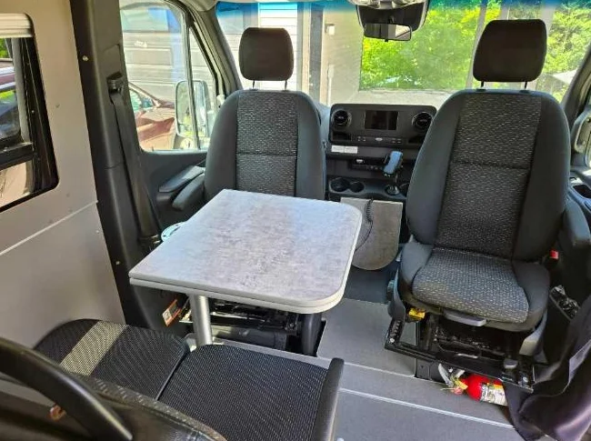 Safari Condo Mercédès, sprinter 3500 2019 XL Flex 22 pieds. Motorisé Classe B thumbnail 5