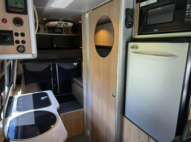 Safari Condo Mercédès, sprinter 3500 2019 XL Flex 22 pieds. Motorisé Classe B thumbnail 6