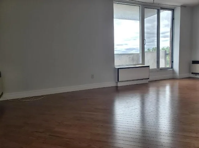 Bright & Spacious 1 Bedroom Condo for Sale – 285 Rue Laurier, Apt. 601, Gatineau thumbnail 10