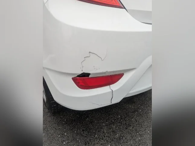 2017 Hyundai accent thumbnail 3