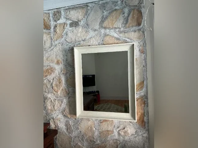 Miroir décoratif avec cadre crème/grège thumbnail 2