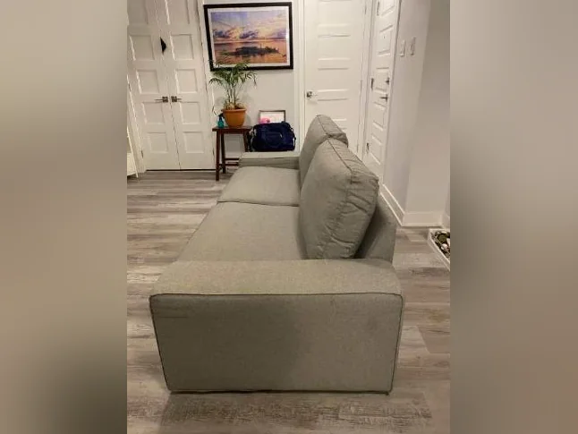 2 seater sofa in very good condition / canapé 2 places en très bon état thumbnail 3