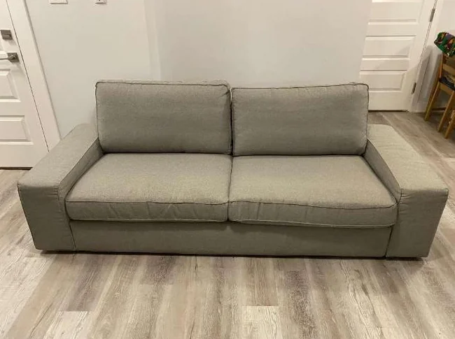 2 seater sofa in very good condition / canapé 2 places en très bon état
