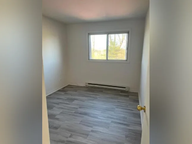 Investisseur! C'est le temps! 6 Plex Montérégie thumbnail 6