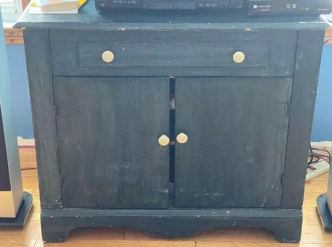 Meuble antique de chambre.