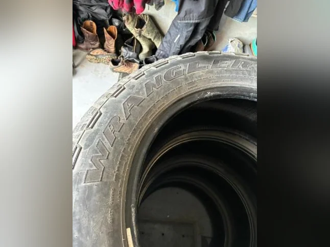 Pneus Goodyear Trailrunner A/T 275/60 r 20 thumbnail 3